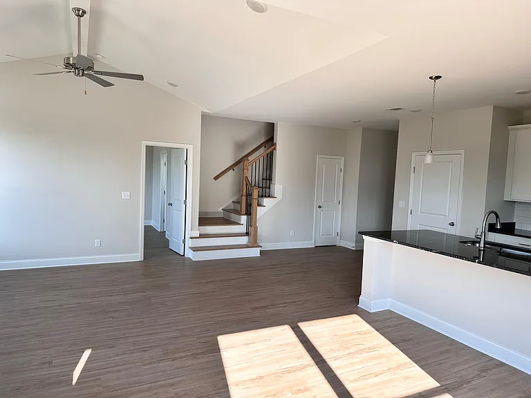 7973 Capri Ct — Photo 7