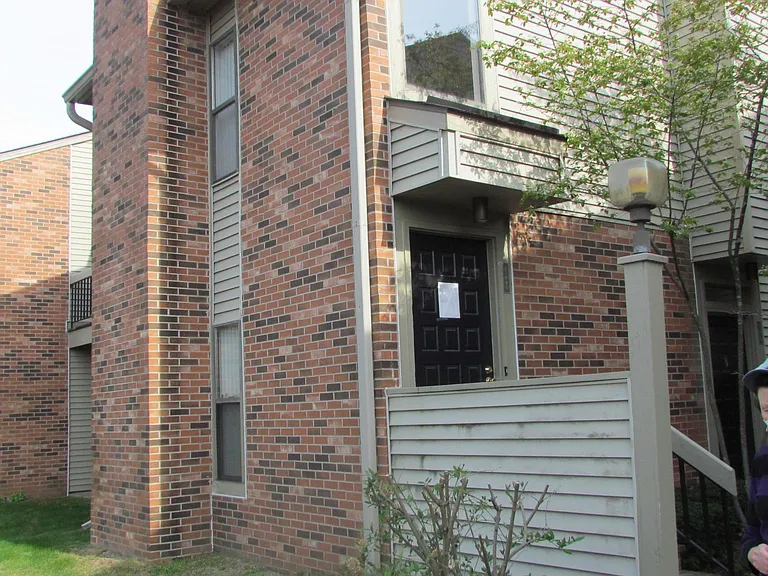 21840 Indian Creek Dr #1 — Photo 40