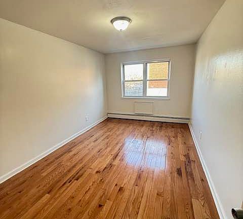 2nd image of 2741 Homecrest Ave #3R