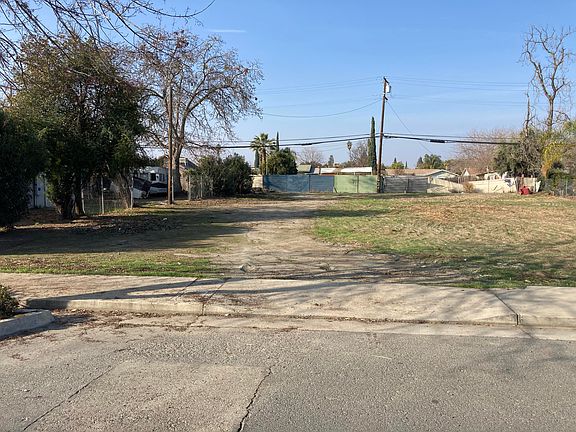 3rd image of 371 N Farmersville Blvd