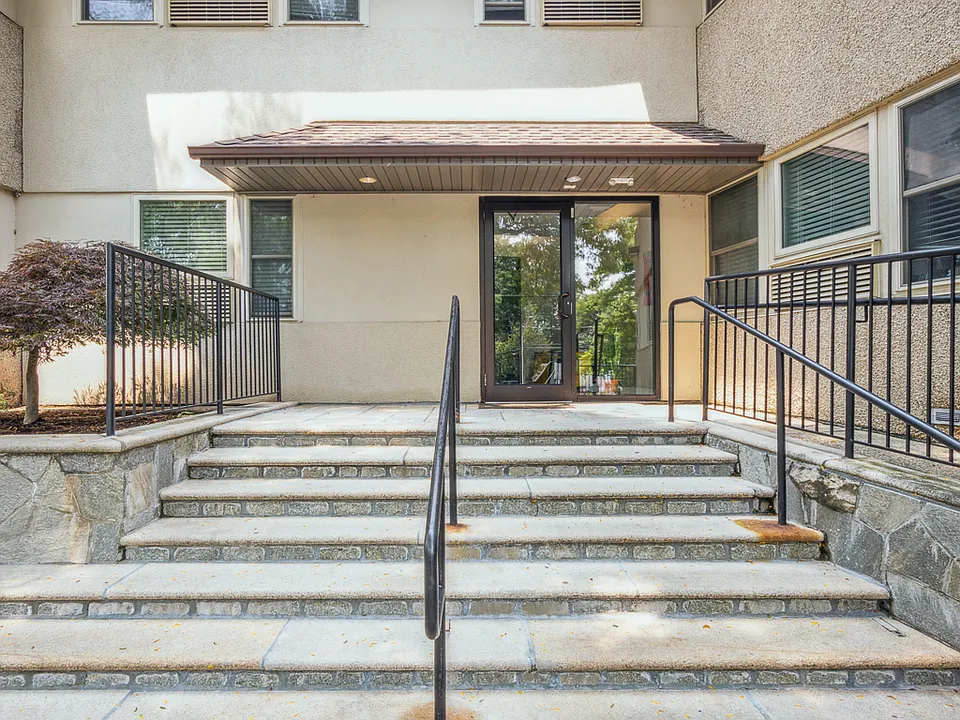 397 Boston Post Road Apartments