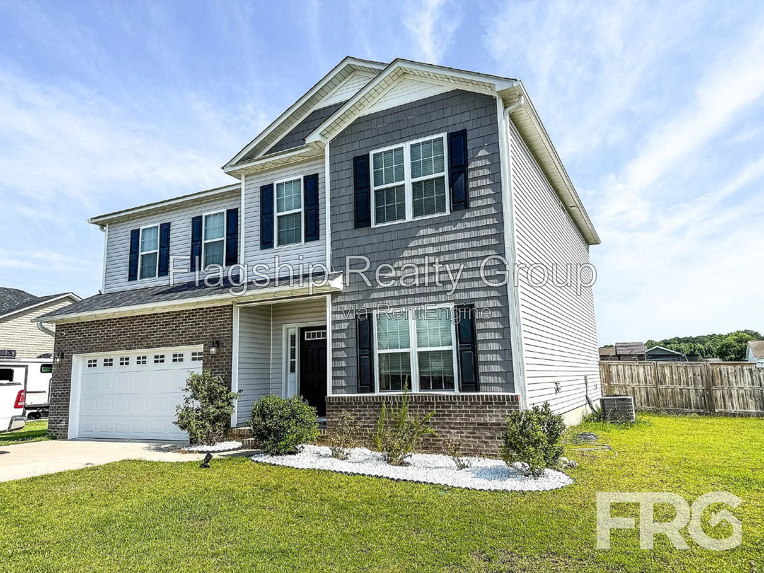 4 bed, 2.5 bath, 2750 sqft, $2,650 — Photo 3