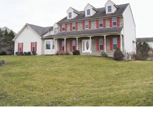 410 Meadow Dr, Lincoln University, PA 19352