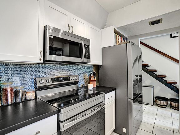 3rd image of 669 Cypress Lane #29B