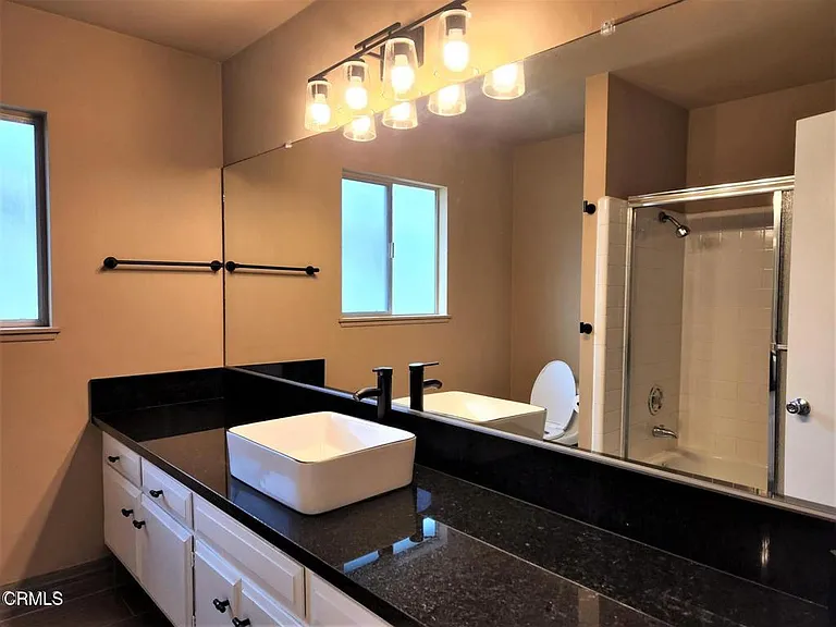2422 Seahorse Ave — Photo 14