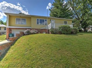 575 S Lake Ridge Ave, Decatur, IL 62521