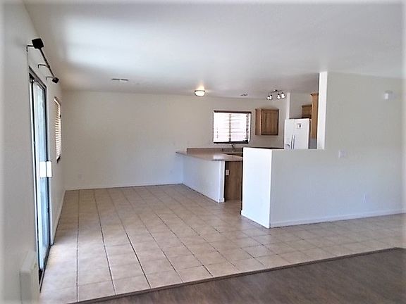 5th image of 8620 W Superior Ave