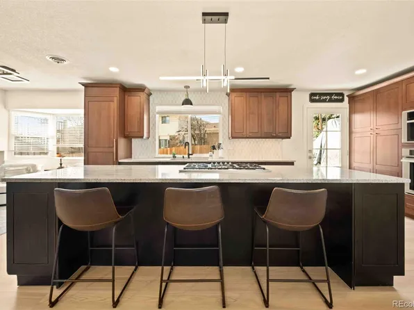 6844 W 69th Place, Arvada, CO 80003