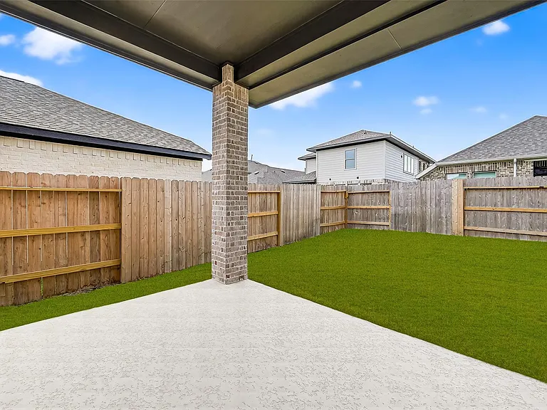 5019 Bowen Prairie Dr — Photo 46
