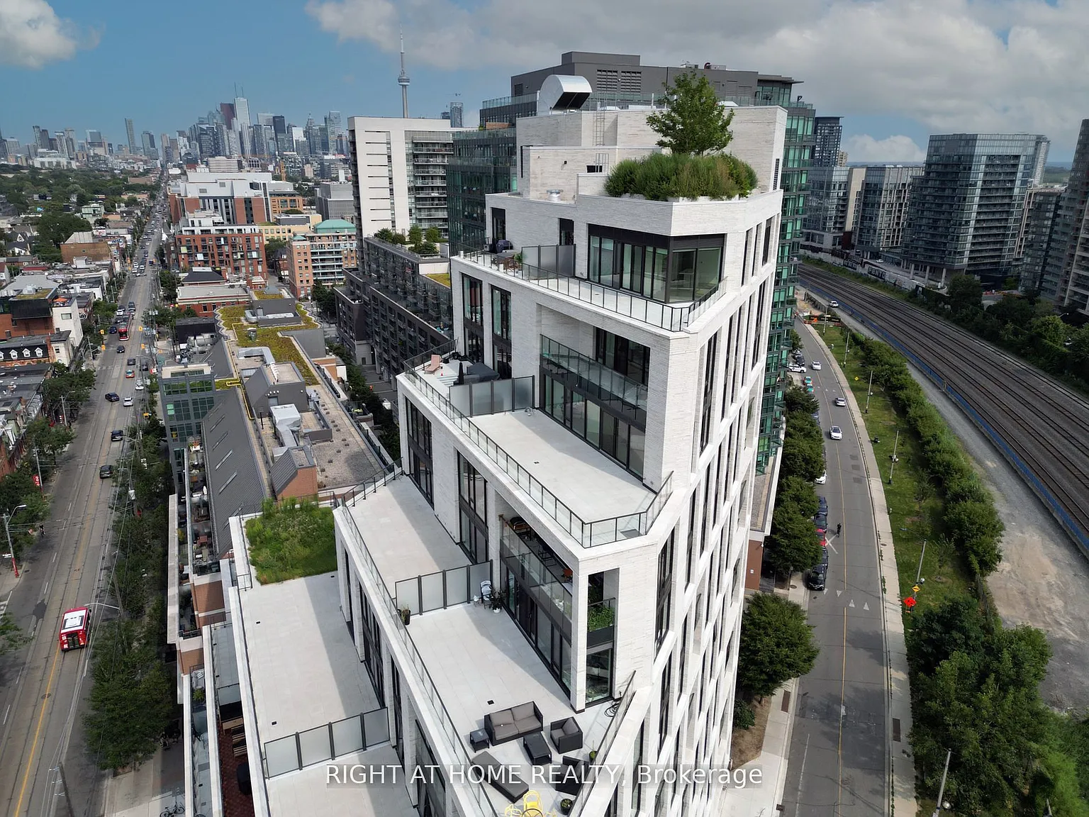 1 bed, $2,550 — Photo 1