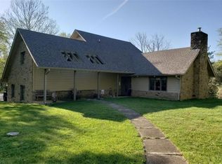 264 N Hickory Hills Dr, Columbus, IN