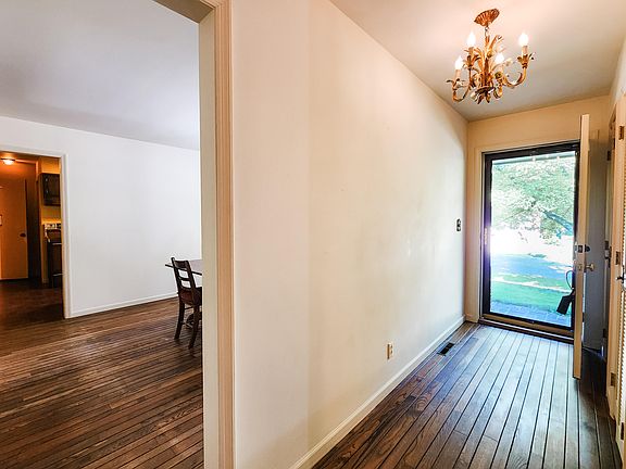 4th image of 2817 Northwood Dr