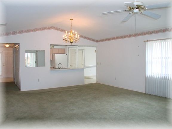 5th image of 1020 NE 30th Ave APT 126