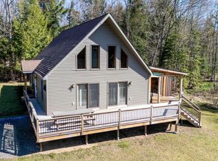 106 Howards Ln, Lake Pleasant, NY 12108