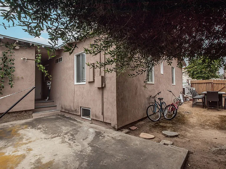 2251 Felspar St — Photo 24