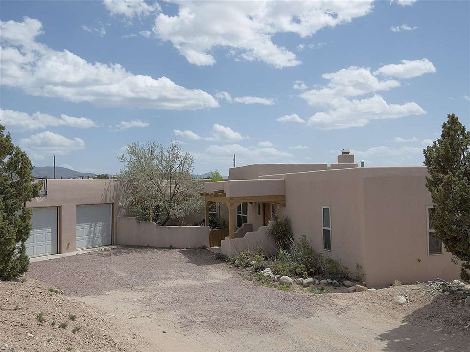 1st image of 810 Camino Don Emilio