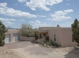 810 Camino Don Emilio, Santa Fe, NM 87507