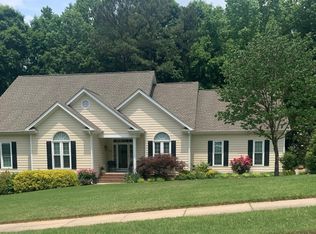 313 Cherry Laurel Dr, Clayton, NC 27527