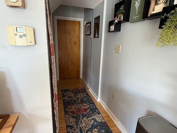 5th image of 3-5 Everett St #1/2