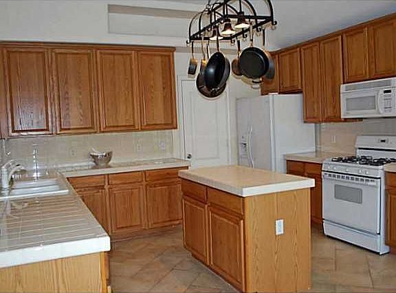 3rd image of 2111 Wheaton Trl