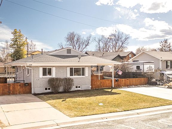 2nd image of 2258-2268 W Maplewood Avenue