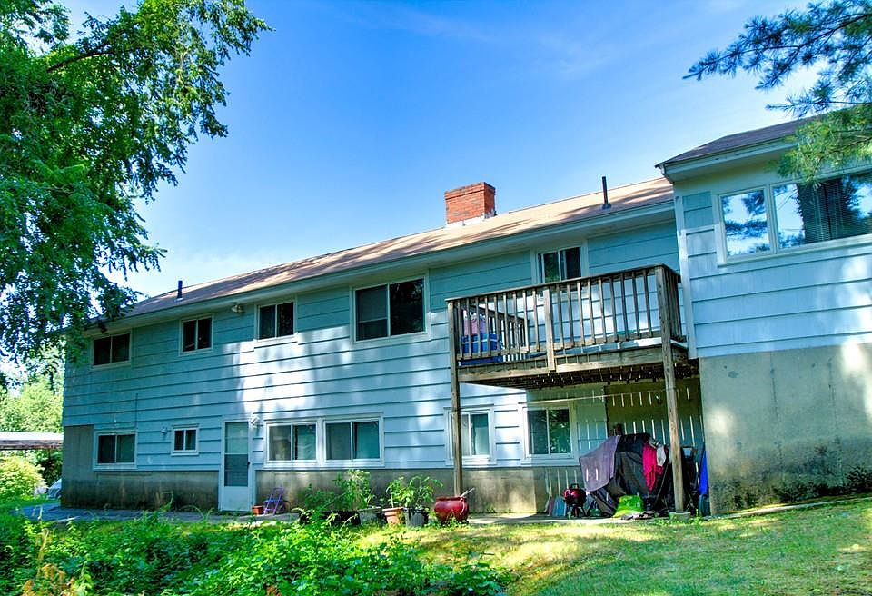 2nd image of 36 Woodlawn Ave