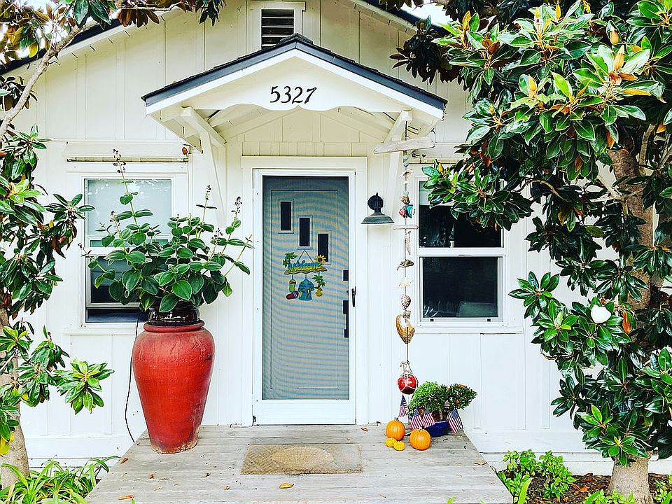 2nd image of 751 Olive Ave