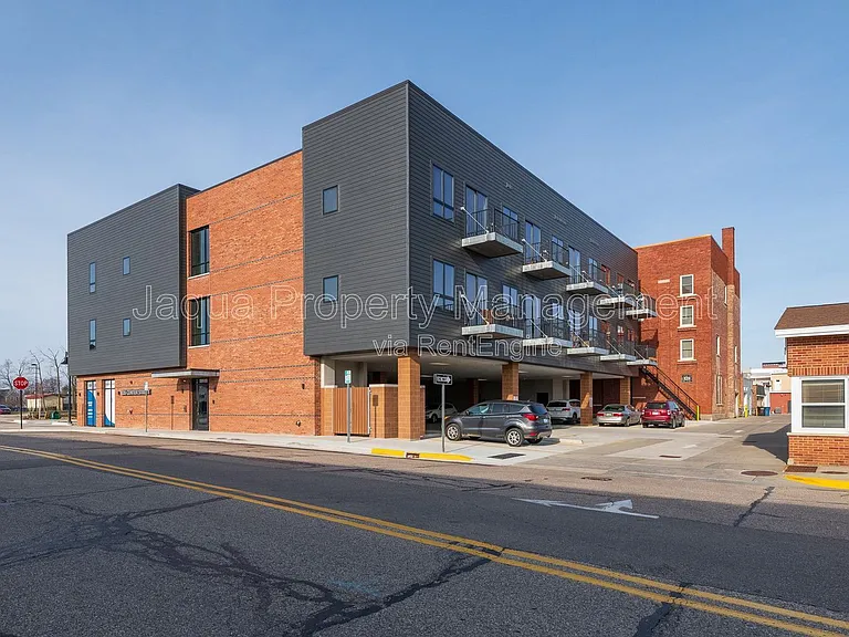335 Center St #207 — Photo 31