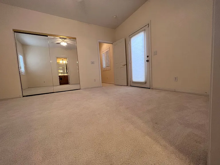 678 Kentons Run Ave — Photo 31