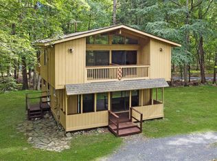 132 Conashaugh Trl, Milford, PA 18337