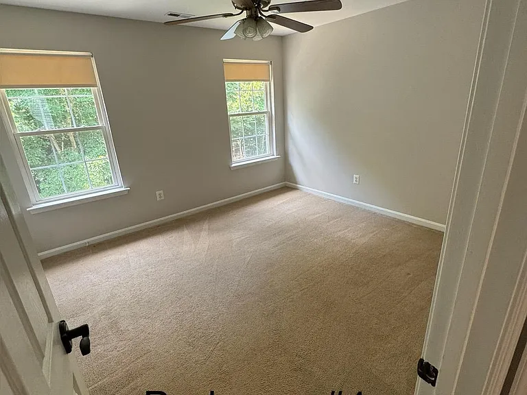 23063 Pembrook Dr — Photo 24