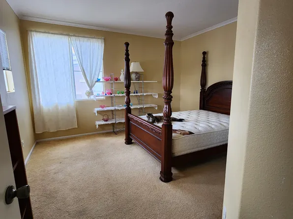1921 Vizcaino Ct, Escondido, CA 92026