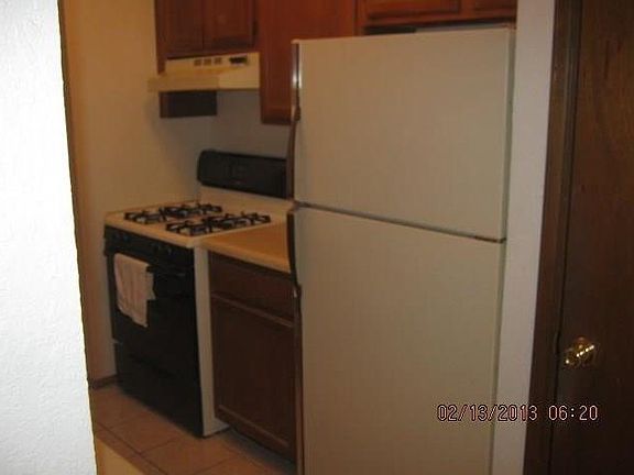 3rd image of 664 Bristol Dr