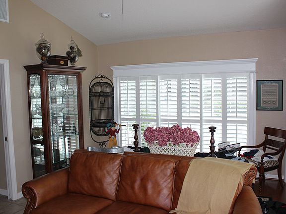 3rd image of 9121 Woodridge Run Dr