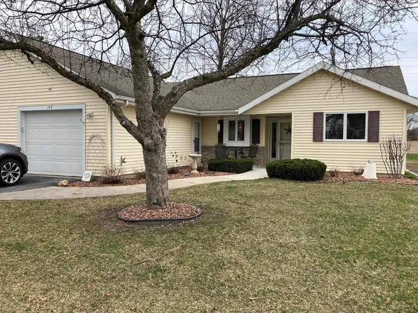 103 Buckingham Court, Cambridge, WI 53523