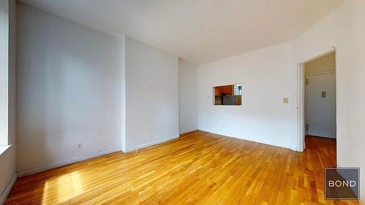 Rented by Bond New York | media 2
