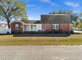 117 S Thomas St, Beulaville, NC 28518