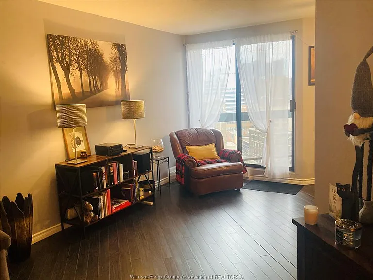 150 Park St W #1505 — Photo 17