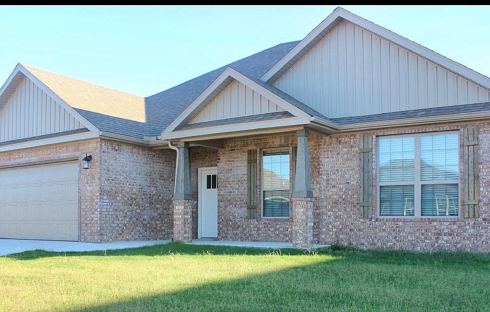 2nd image of 951 Ashmore