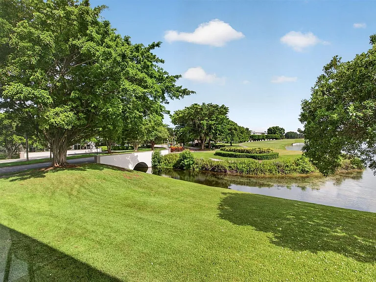 3205 Portofino Point #C2 — Photo 43