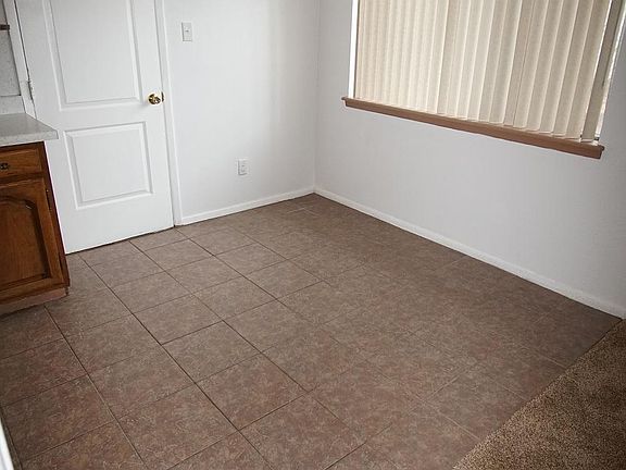 5th image of 3321 Dungarvan Dr