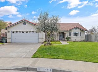 1027 Hartley Ct, Hanford, CA 93230