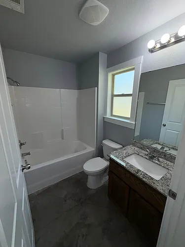 Floor plan 1014 (B) S. 10th Street