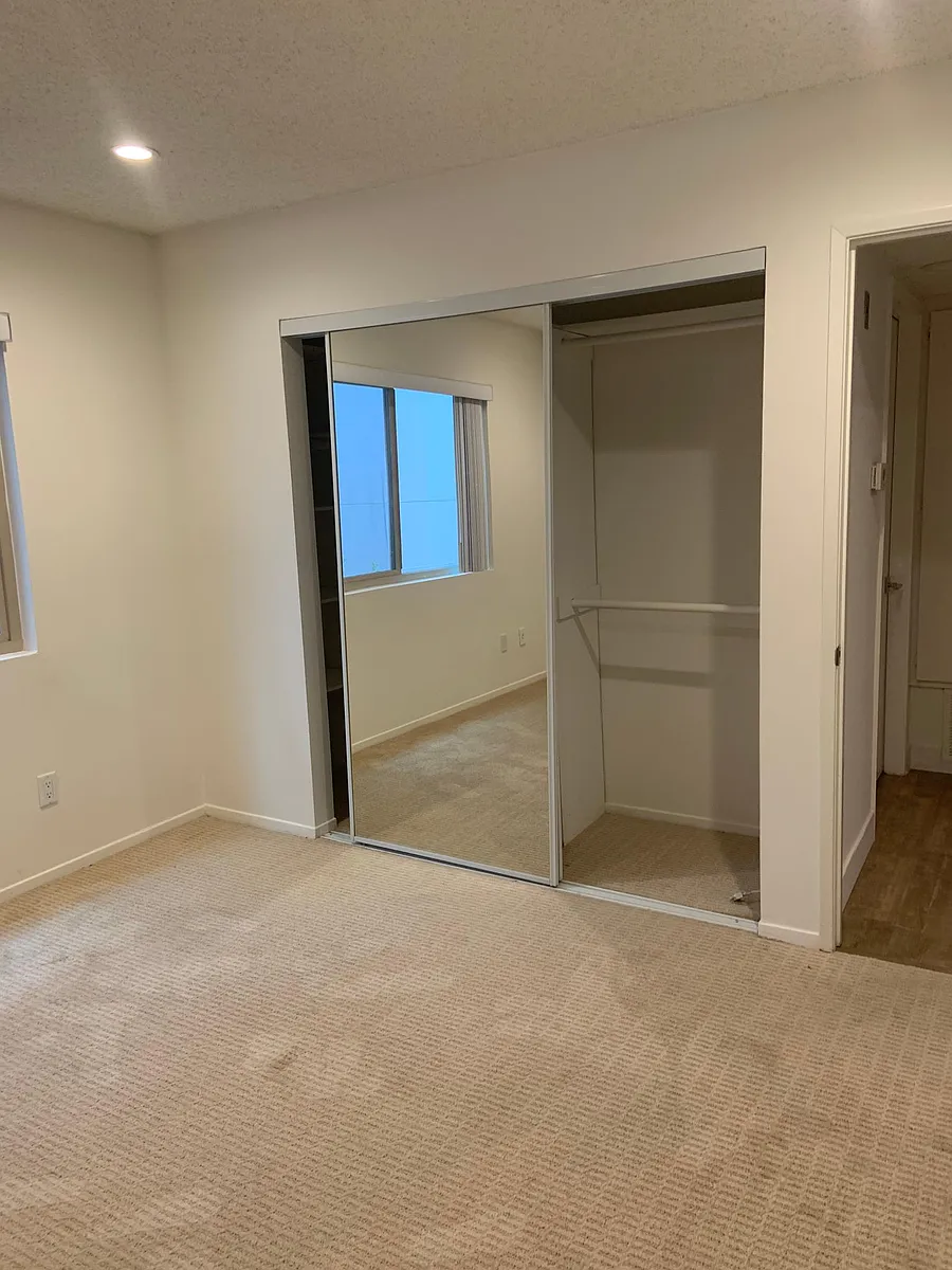 Building Photo - 11045 Fruitland Dr #103