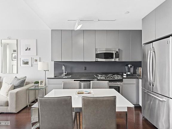 2nd image of 34 Desbrosses St APT 1211