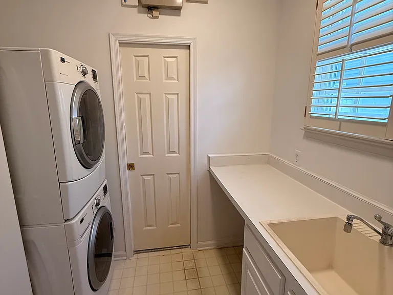 74 Park Village Ln — Photo 13