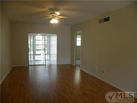 3rd image of 1100 Ponce De Leon Cir