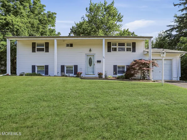26 Newport Drive, Howell, NJ 07731