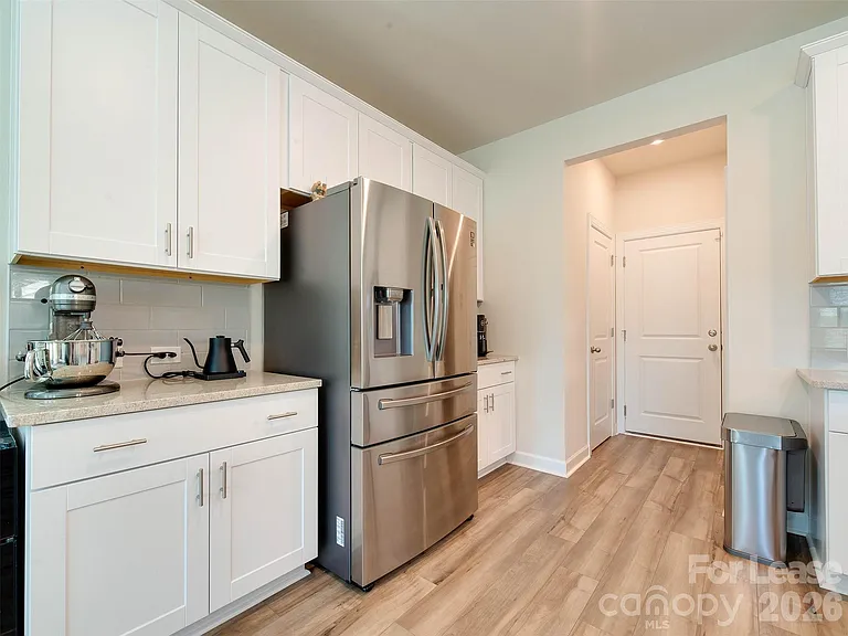 4009 Woodland View Dr — Photo 18