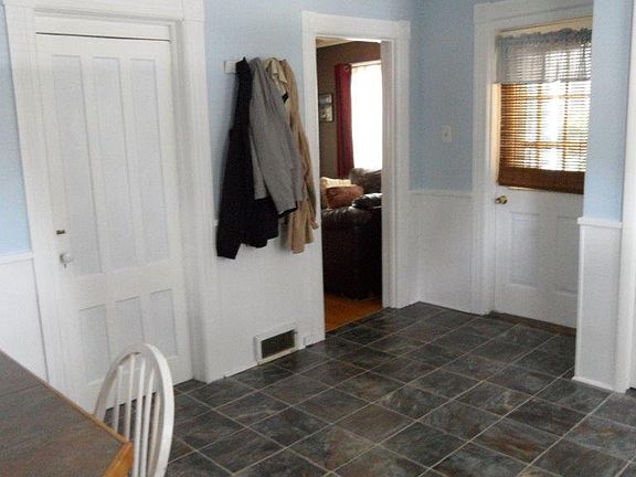4th image of 33 Hunter St